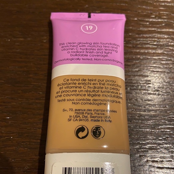 🆕 Sephora Collection Clean Glowing Foundation 19 - Picture 2 of 4